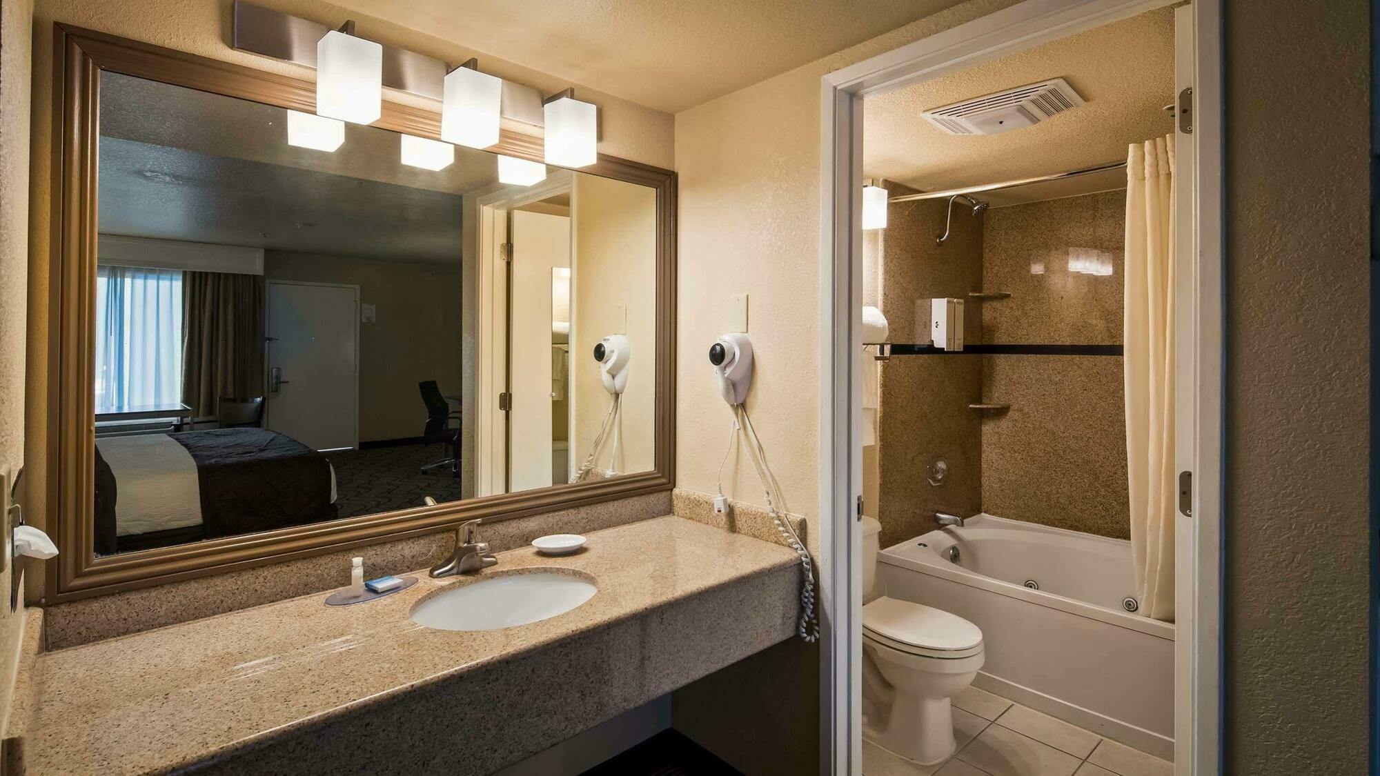 Best Western Heritage Inn Concord Ngoại thất bức ảnh